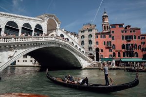 Read more about the article Il ponte – parola di ottobre 2023